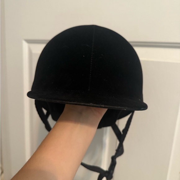 English Velvet Riding Helmet - Picture 2 of 5